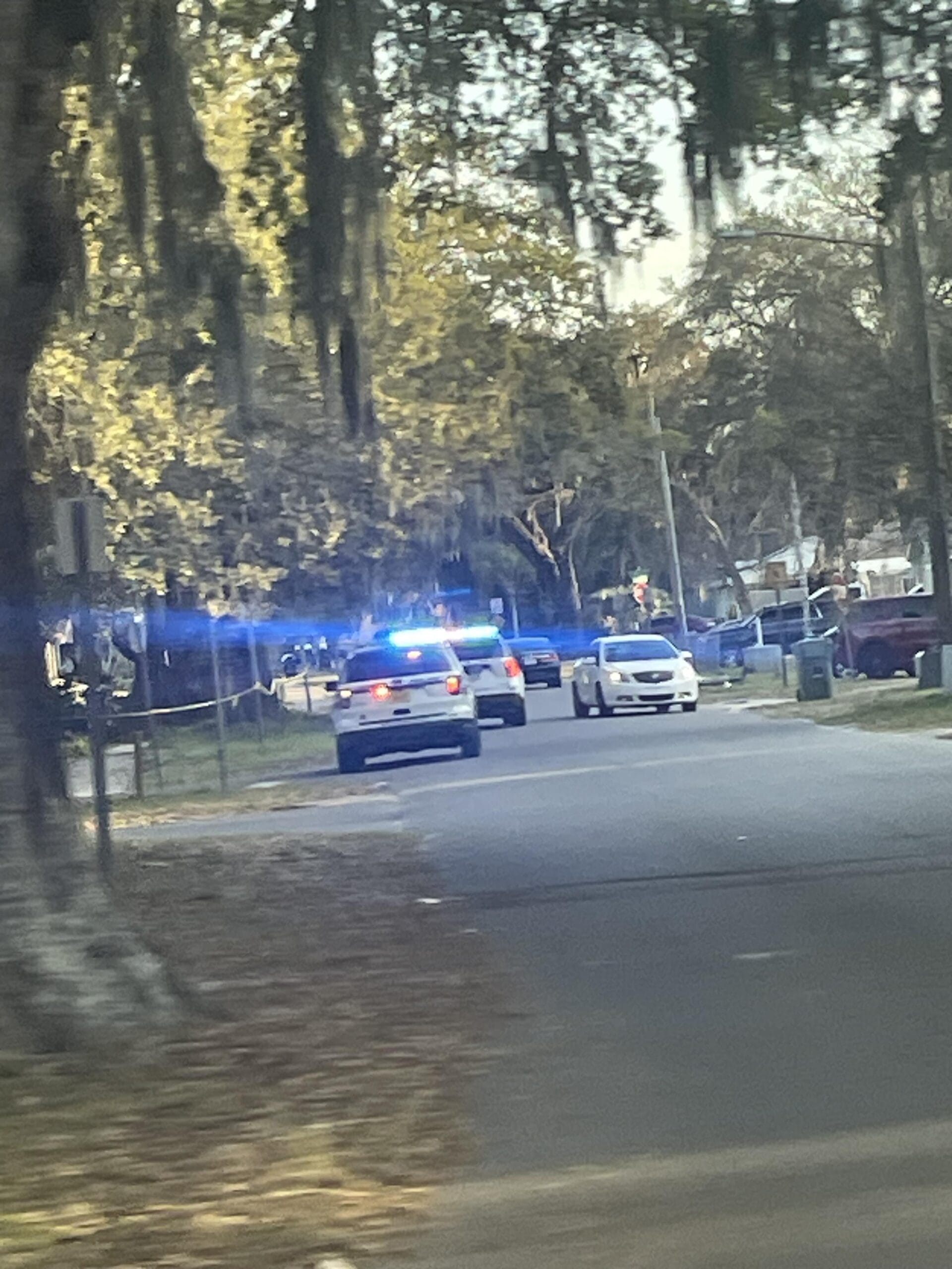 Leesburg Police Searching for Shooting Suspect - Inside Lake