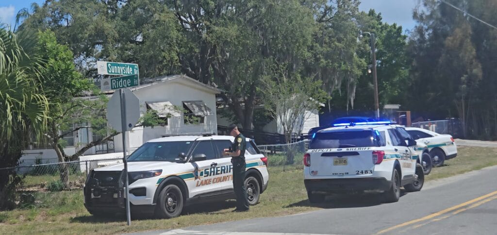 Barricaded subject surrenders in Fruitland Park, brother also arrested